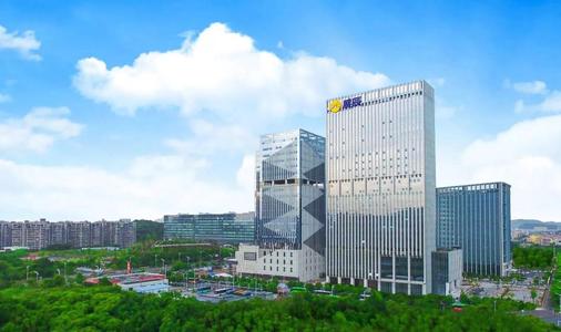 環(huán)氧地坪漆應(yīng)該怎么施工？地坪漆施工流程介紹!